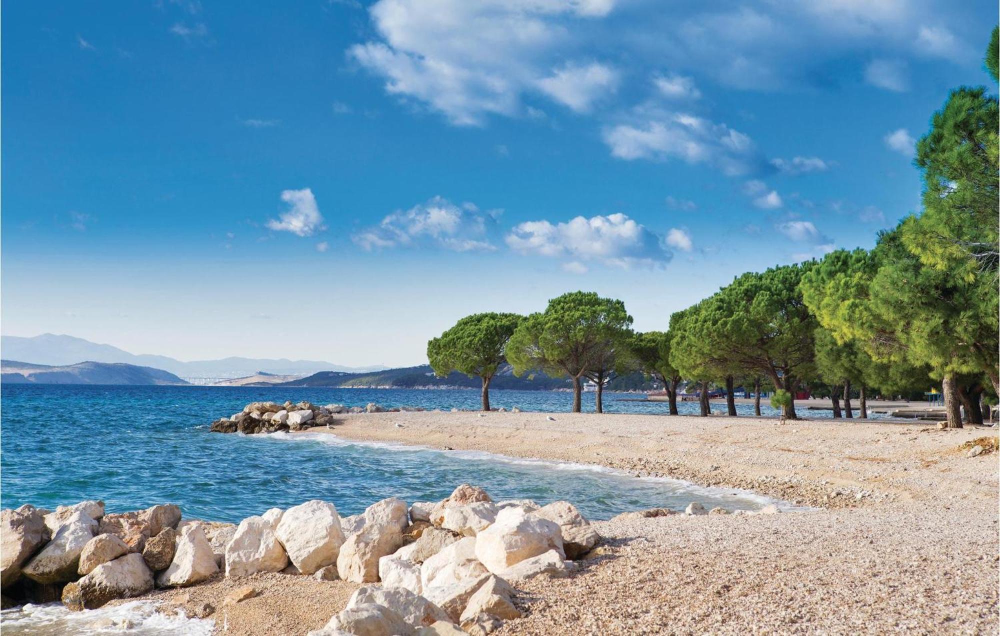 Nice Apartment In Crikvenica With Wifi Zewnętrze zdjęcie