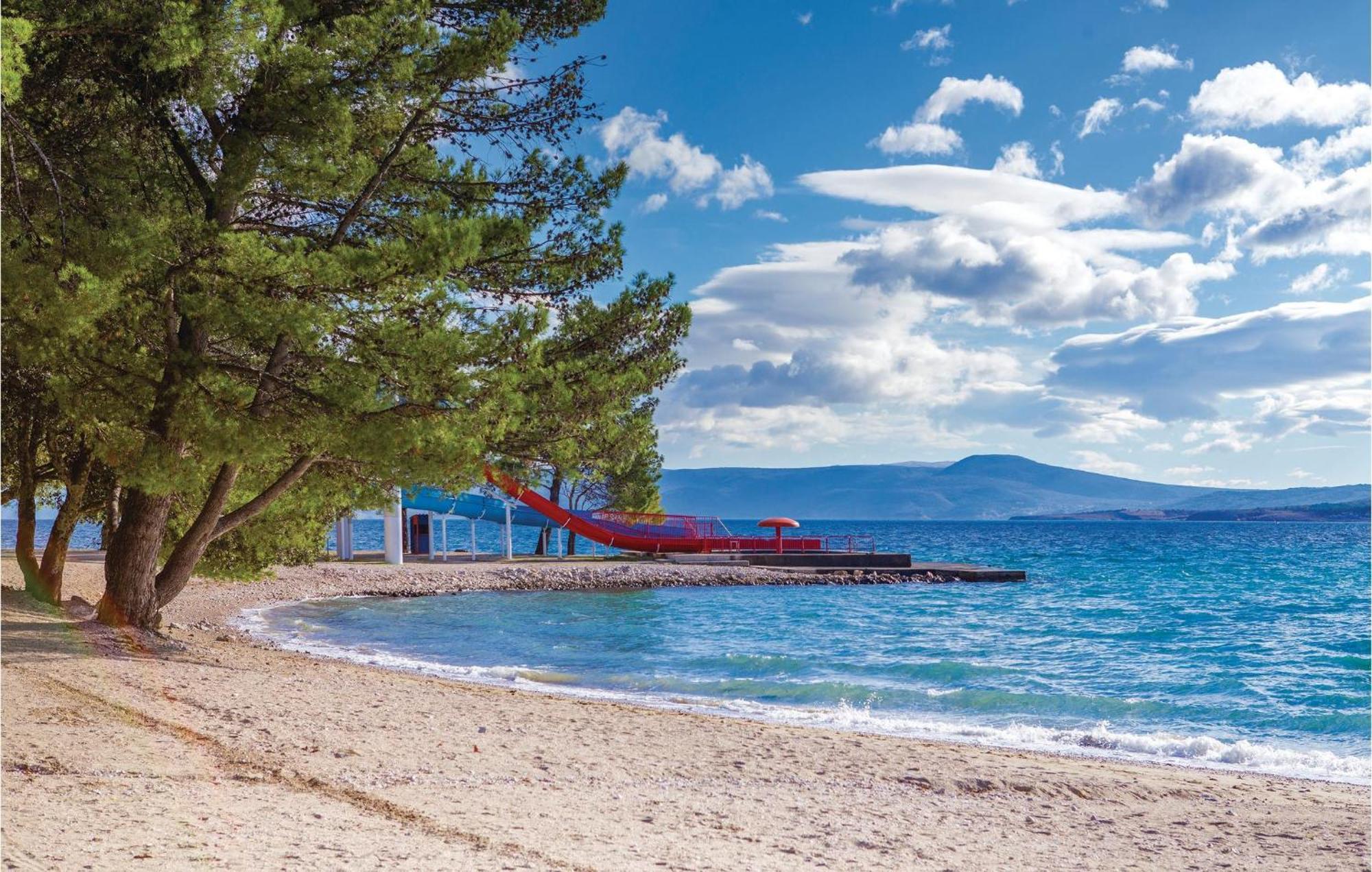 Nice Apartment In Crikvenica With Wifi Zewnętrze zdjęcie